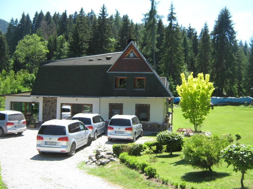 Penzion Pod Dobakom Lazisko Exterior foto