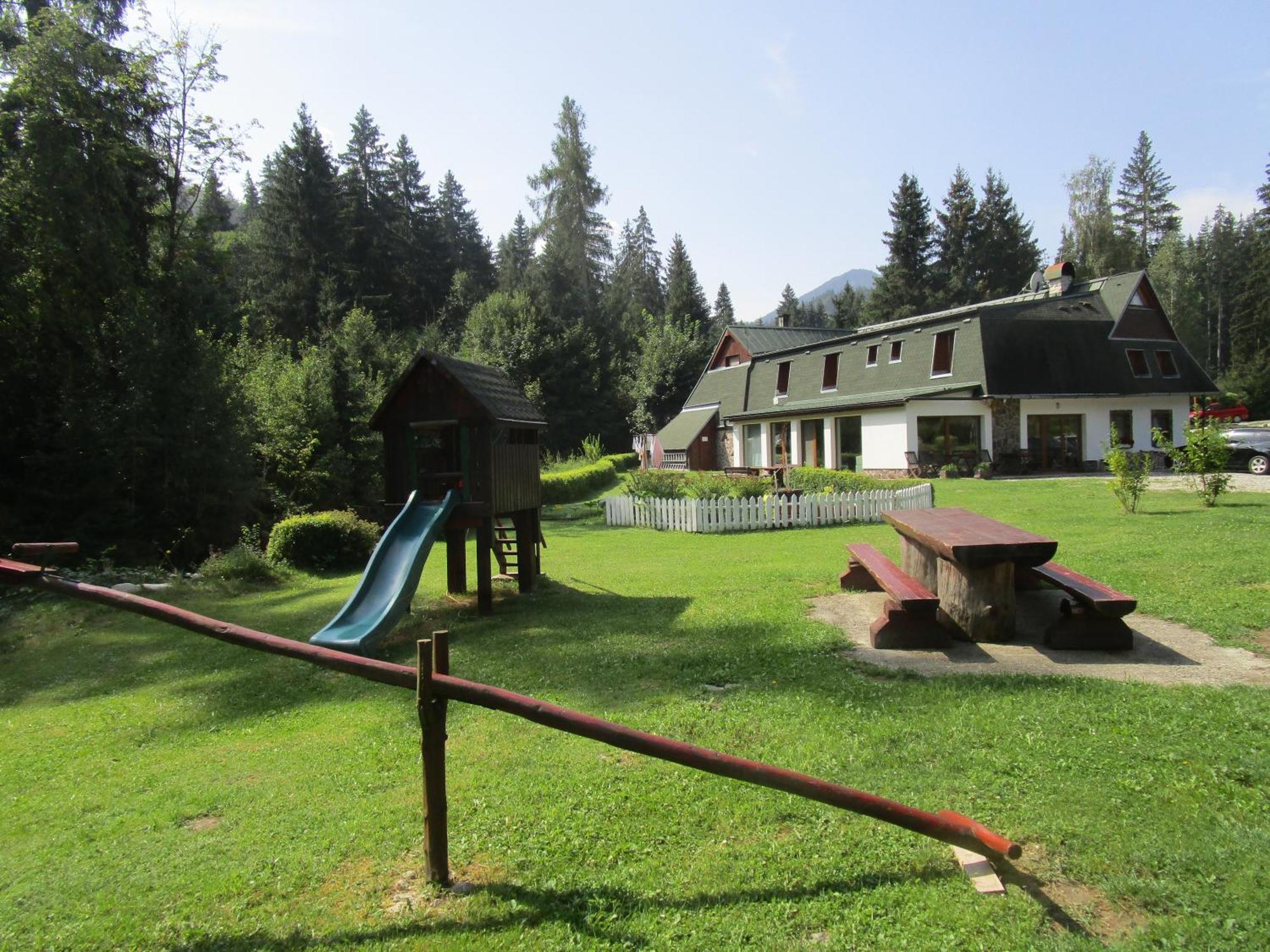 Penzion Pod Dobakom Lazisko Exterior foto